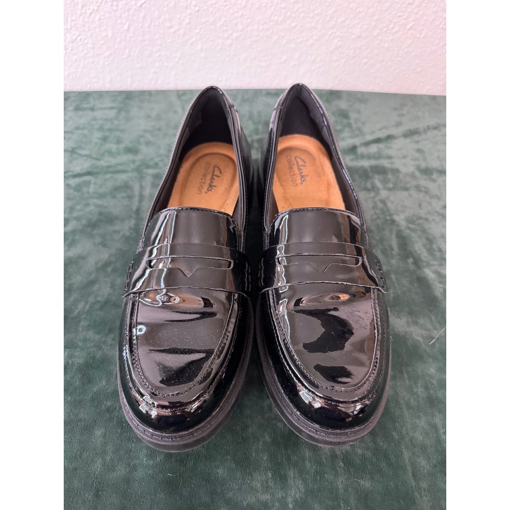 Clarks Loafers‎ Women 10 Black Patent Penny Loafer Lug Sole Academia Preppy - Picture 2 of 9